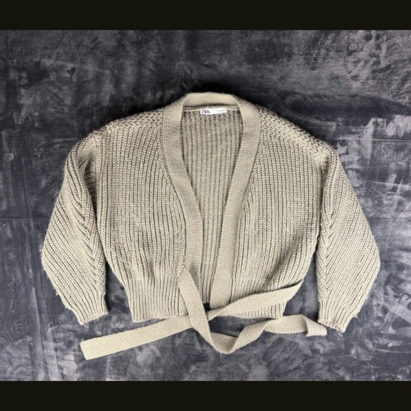 Zara Ribbed Knit Cropped - Picture 1 of 3